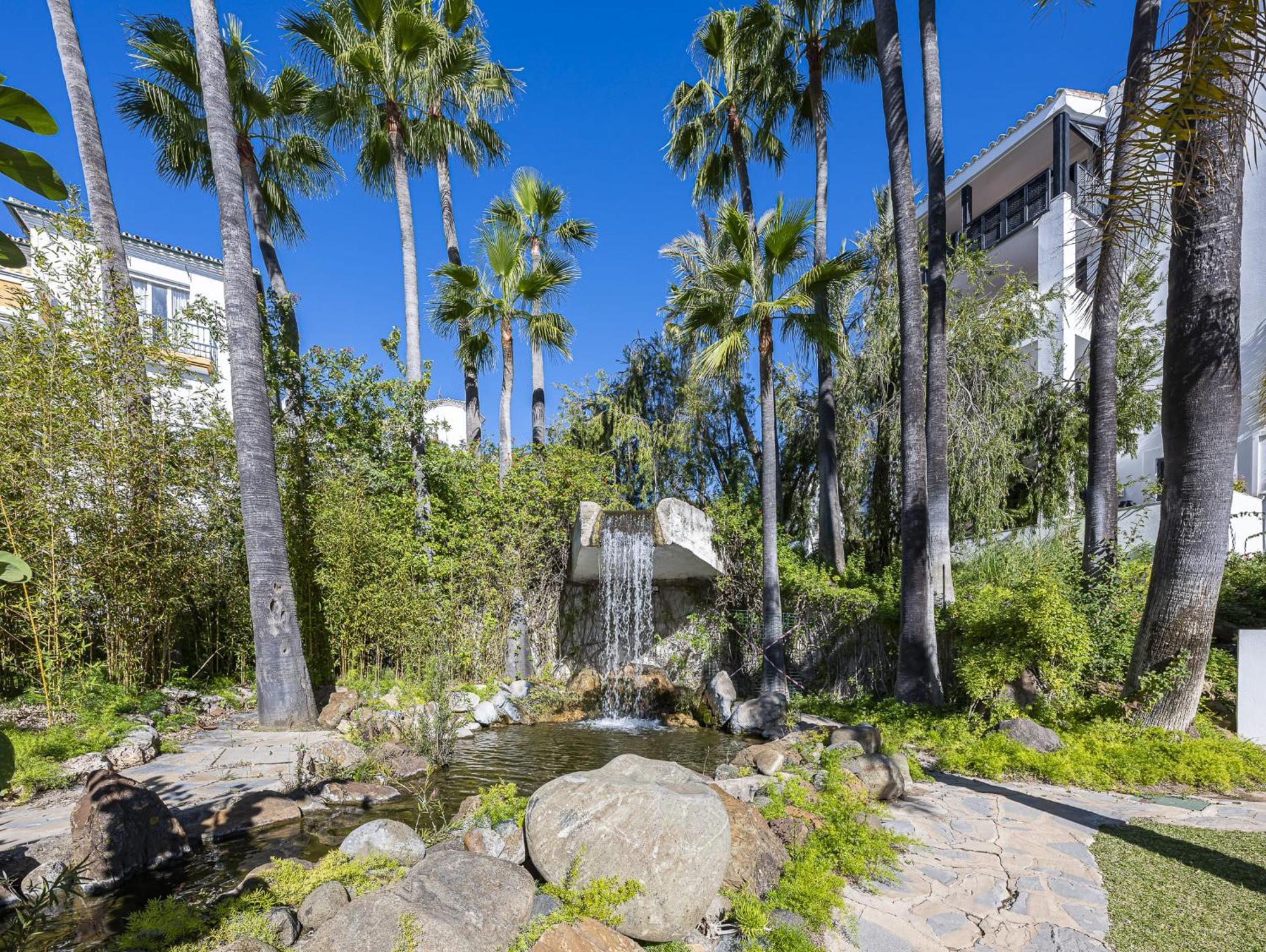 Apartamento Blukai And Pool With Private Parking Marbella