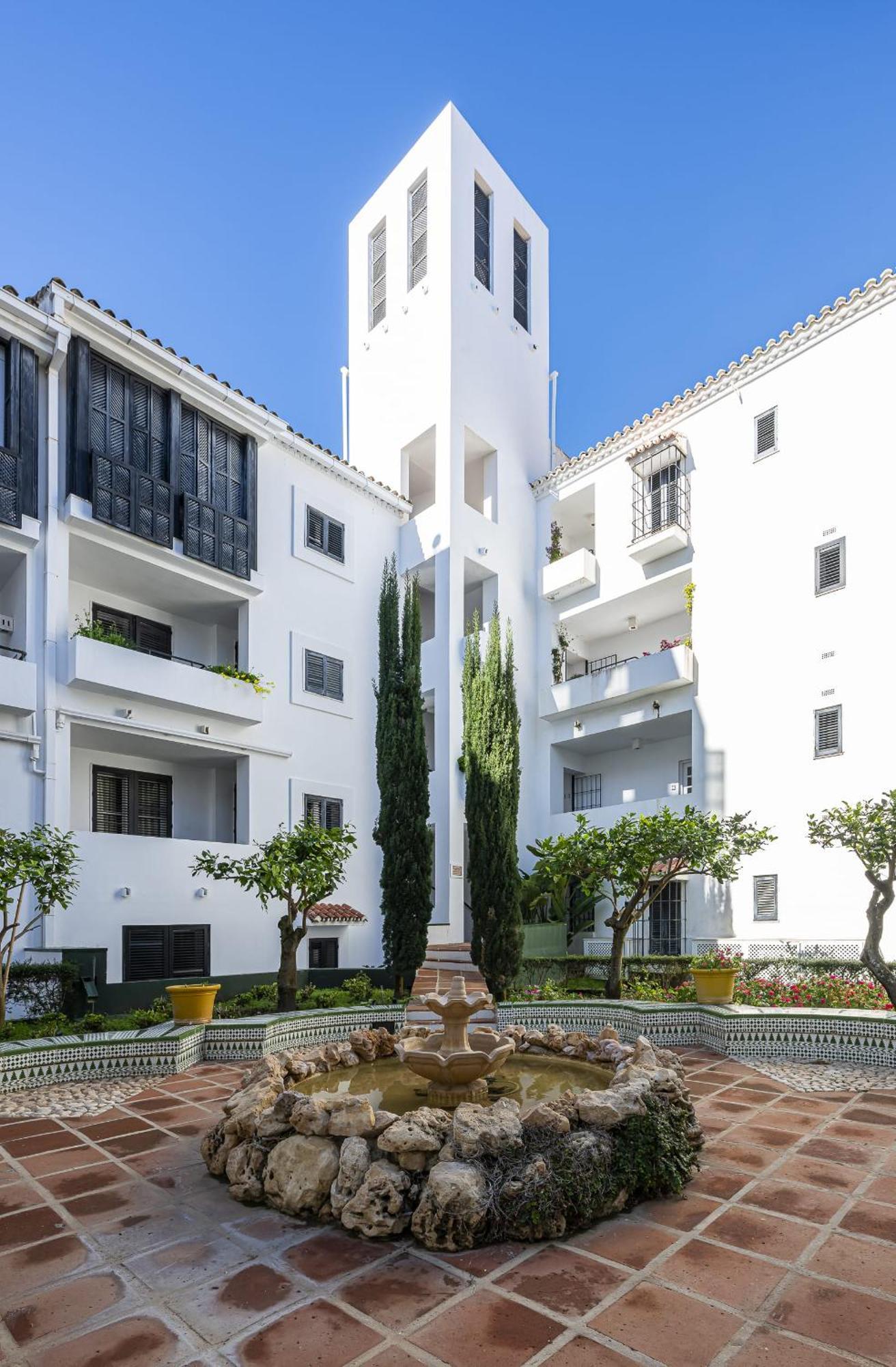 Blukai And Pool With Private Parking Apartamento Marbella