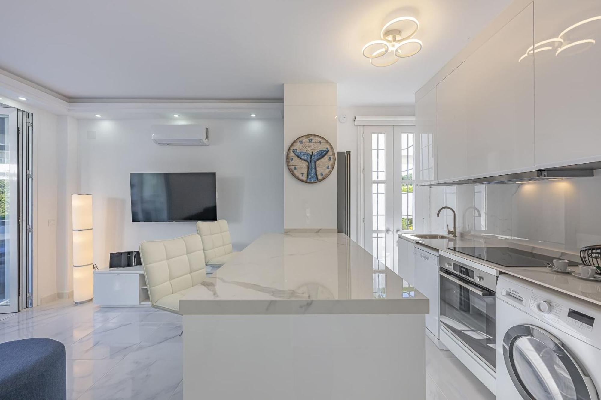 Apartamento Blukai And Pool With Private Parking Marbella